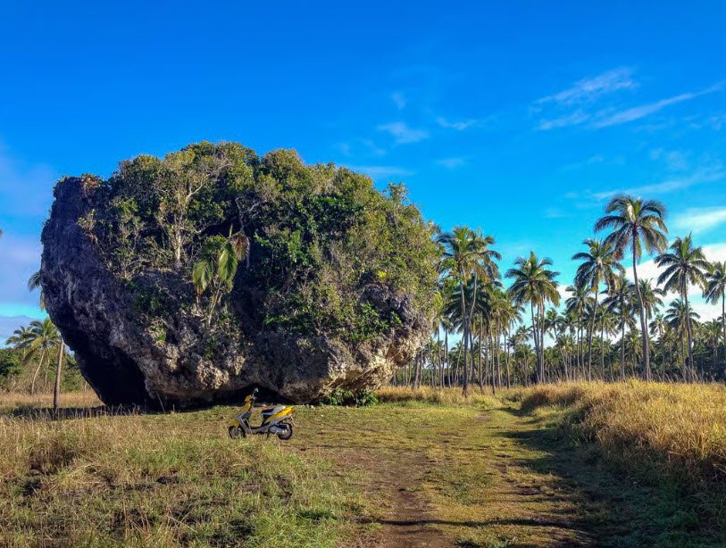 Tsunami Rock (Maka Sio‘ata), Tongatapu, Tonga